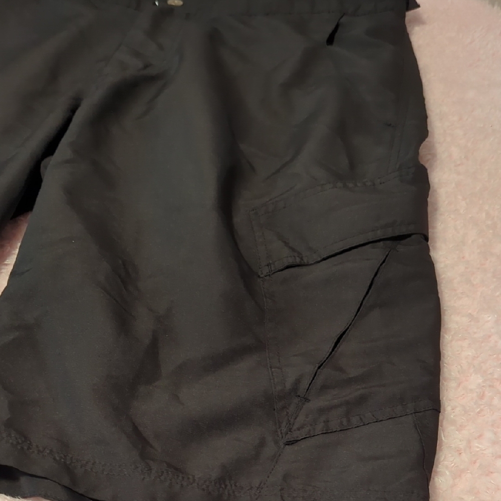 Fox Black Cargo Riders Shorts with Relaxed Fit - Picture 3 of 10